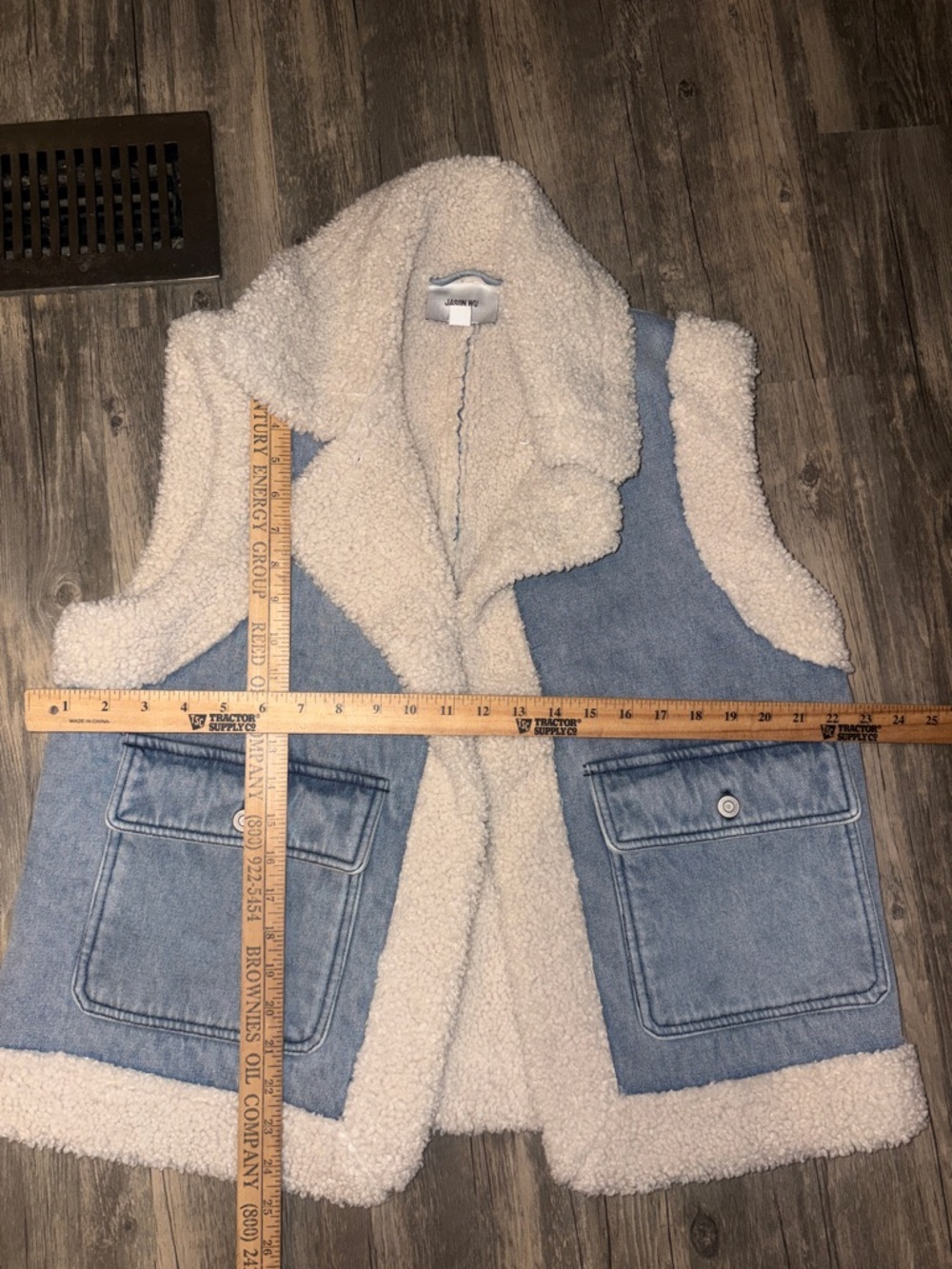 Jason Wu Jean and fleece lined denim vest - NWOT woman’s medium - Picture 4 of 6